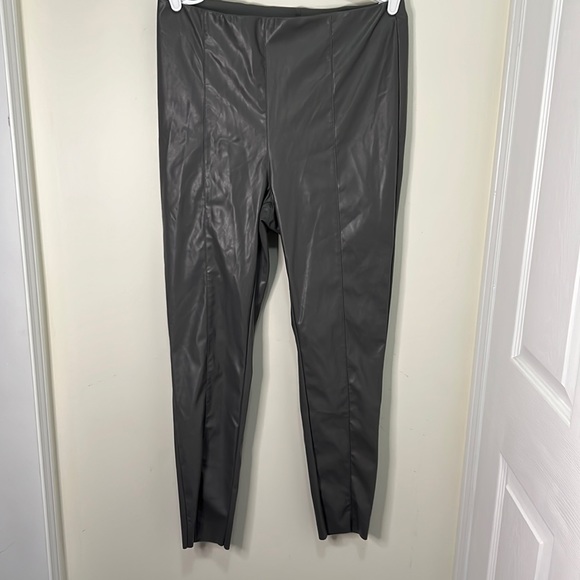 H&M Faux Leather High Waisted Raw Hem Leggings Pants Size 14 - Picture 1 of 8
